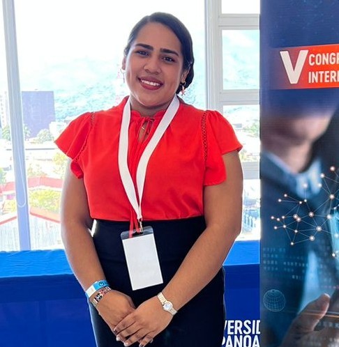 Ivonne  Del Carmen Núñez Carrillo